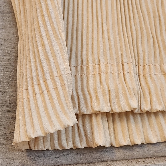 PrettyLittleThing PLT Pants 8 Cream Plisse High Waist Semi-sheer Wide Leg New - Picture 5 of 11